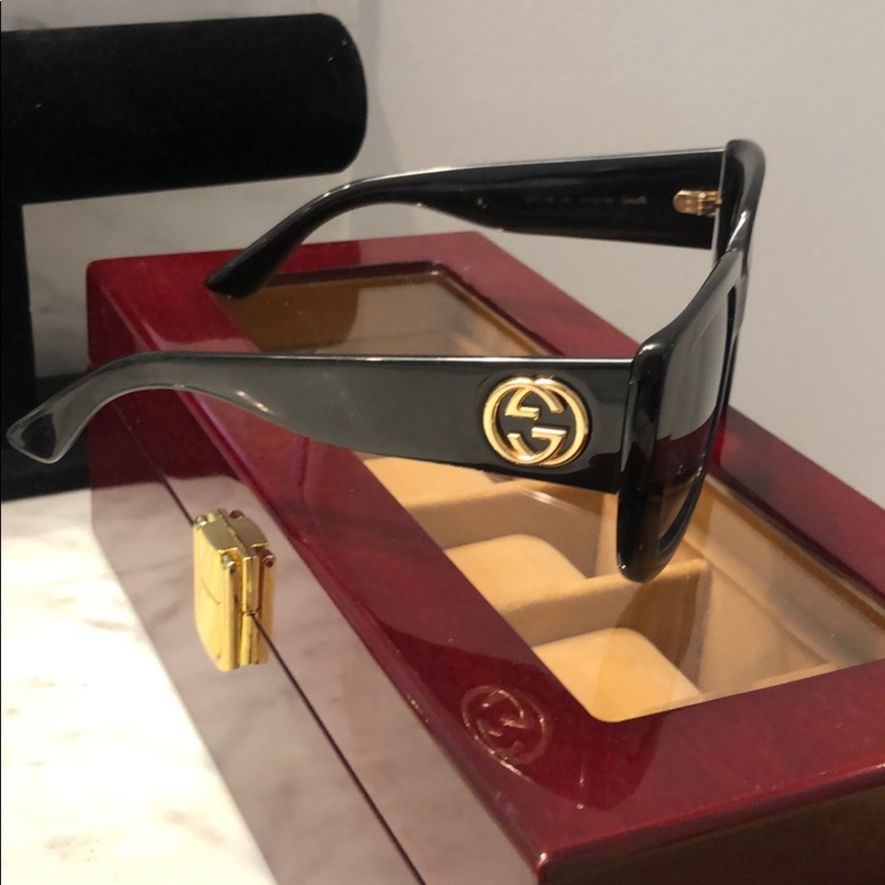Gucci glasses - Picture 3 of 5